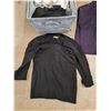 Image 5 : *Comforter 80" x 55", Sweaters/Cardigans - Size L, (2) Baskets, Cannot Ship