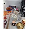 Image 4 : Ceramic Mugs, Candle Holders, Artificial Leaves, Astrology for Dogs Book, Magazine Holders, Misc