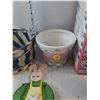 Image 3 : Easter Spring Bunny Figure, Wall Decor, Ceramic Planter, Wicker Basket