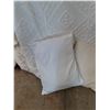 Image 3 : *(2) Pillows, Comforter 75" x 65"
