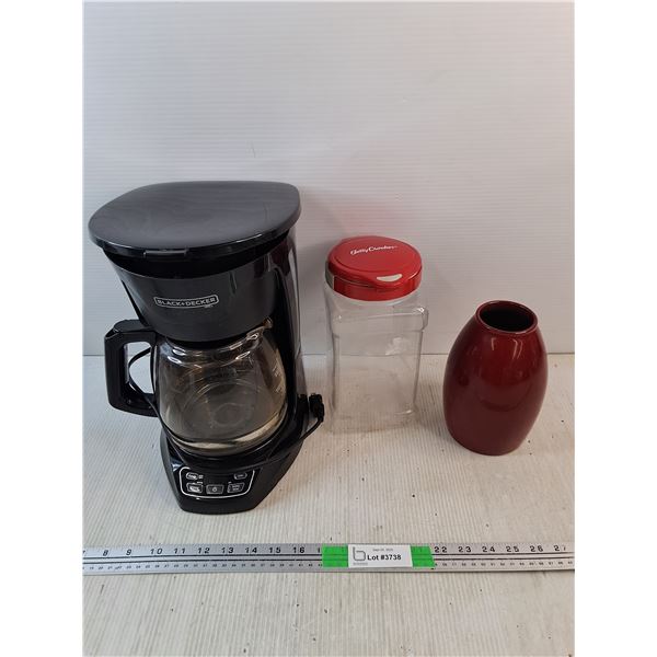 Black & Decker Coffee Maker, Betty Crocker Plastic Jar, Ceramic Vase