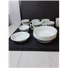 Image 3 : (8) Pyrex Mugs, (11) Corelle Plates & (6) Bowls