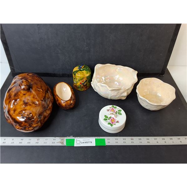 Miscellaneous Ceramic Containers Up to 10"