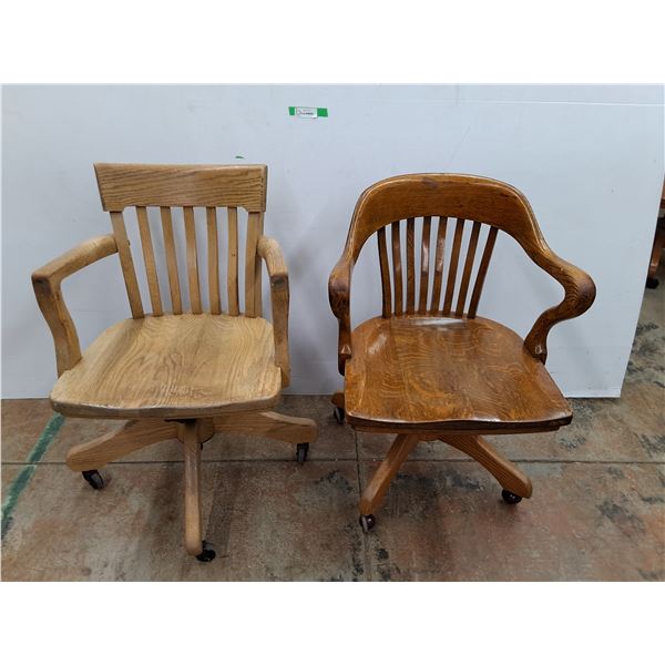 *(2) Oak Rolling Office Chairs Up to 33 , Cannot Ship