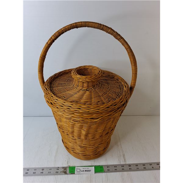 Wicker Basket 18"