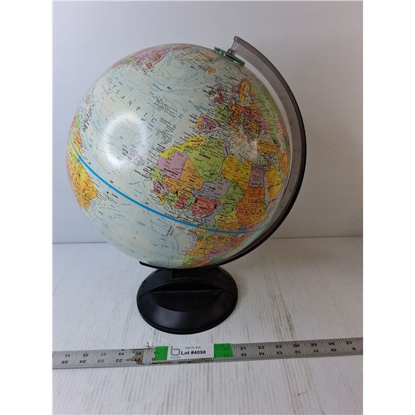 Globemaster Vintage Globe with Plastic Base 16"