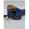 Image 2 : Record Brand 4" Bench Mount Vise - 12" Long - Pick-up