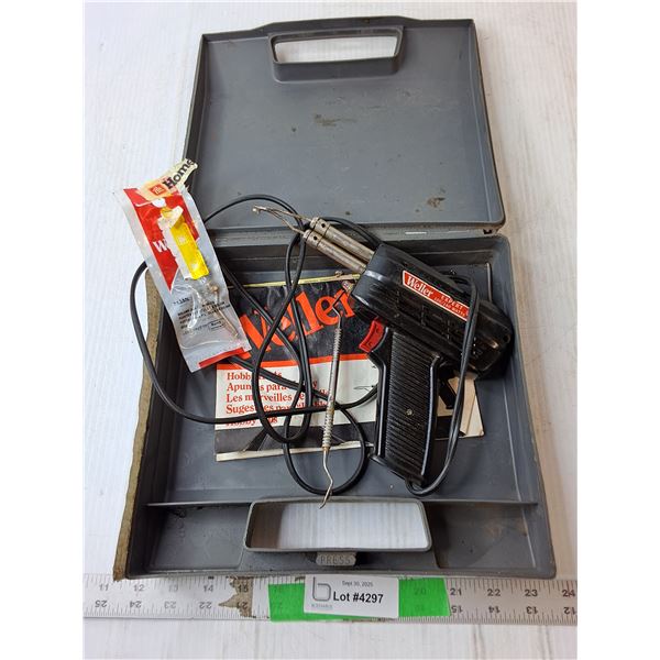 Weller Soldering Gun- Powers On with Extra Tip & Case