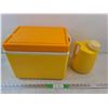 Image 1 : Thermos Cooler 13" x 10" x 11" and Jug