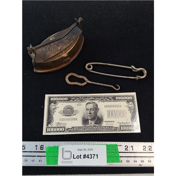 $100000 Souvenir Banknote , Safety Pin, Button Hook, Miniature Iron