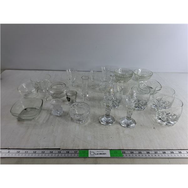 Miscellaneous Crystalware, Pyrex, Salt & Pepper Shakers