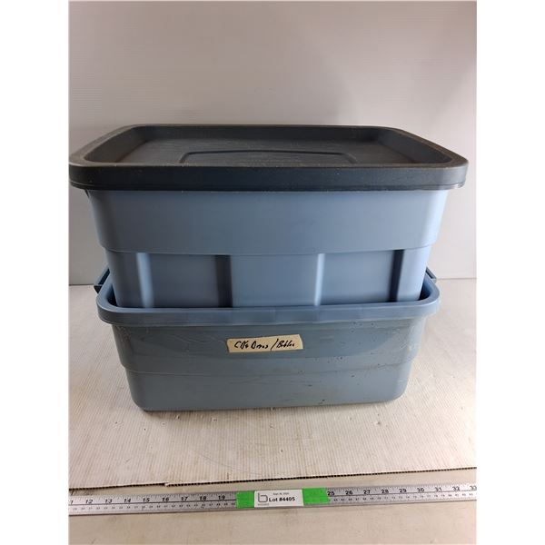 **(2) Rubbermaid Tubs Up To 17"x26" (One Lid Missing) - PICK UP