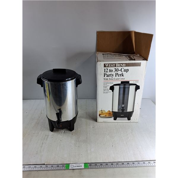 West Bend 12 to 30 Cup Party Perk