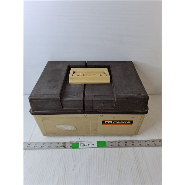 Plano Tackle Box 14.5" x 10" x 8"