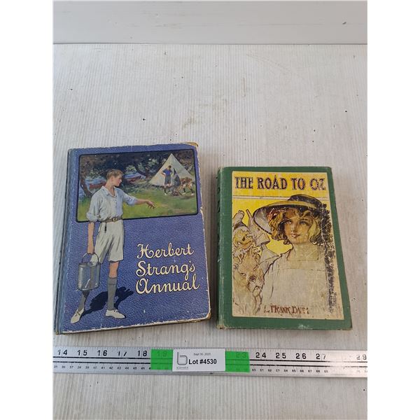 Herbert Strangs Annual & The Road To Oz Book