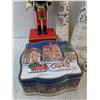 Image 4 : Musical Nut Cracker, Light Up Christmas Decor, Christmas Tin Box