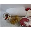 Image 2 : Christmas Snow Globe, Santa's Hat, Christmas Ornaments and Decor