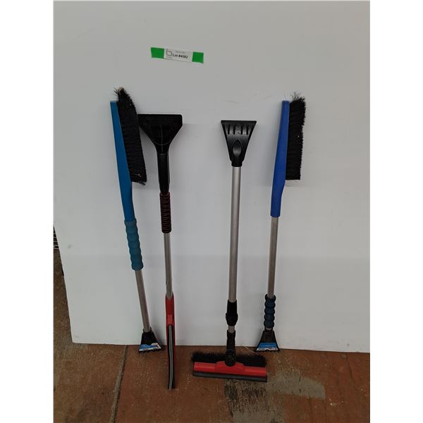 *Snow Brushes/Windshield Scrapers - Cannot Ship