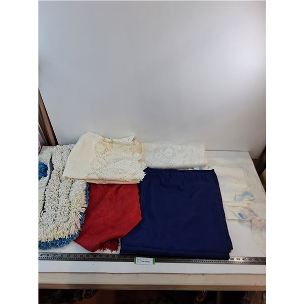 64" Shower Curtain, 18" Dry Mops, 48x64" Table Cloths, Curtains - As is, Table Runner