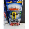 Image 3 : (8) Hot Wheels Toy Vehicles - NIB