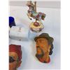Image 3 : (3) Bossons Heads, September Chest, Carousel Figurine, Shot Glass