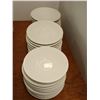 Image 2 : LOT DE 34 SOUCOUPES 6"d.