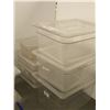 Image 2 : LOT DE 7 CONTENANTS EN PLASTIQUE ASST