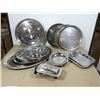 Image 1 : LOT: 10 PC PLATEAU/BOLS DE SERVICE EN ACIER INOXYDABLE