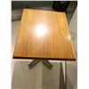 Image 2 : TABLE BISTRO 30"x24"x29"