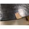 Image 2 : TABLE RONDE EN BOIS 48"d.x30(estime)