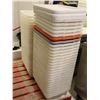 Image 2 : LOT DE 54 BAC 20"x15"x5"