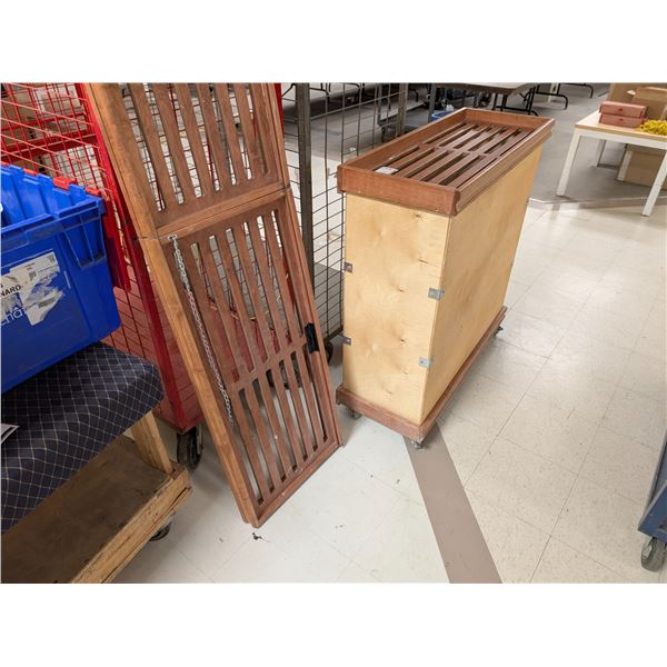 CHARIOT ET TABLETTE SUSPENDUE EN BOIS