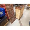 Image 1 : CHARIOT ET TABLETTE SUSPENDUE EN BOIS