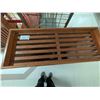 Image 2 : CHARIOT ET TABLETTE SUSPENDUE EN BOIS