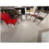 Image 1 : LOT DE 6 CHAISES ASST