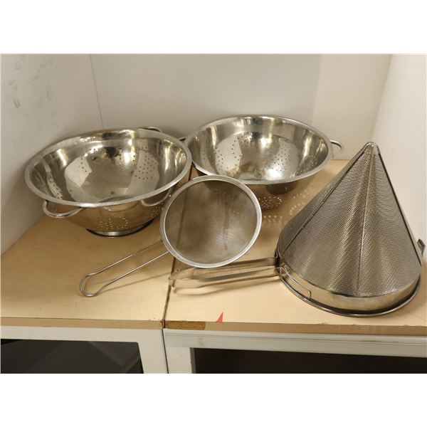 LOT DE 4 TAMIS MÉTALLIQUES ASST