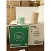Image 1 : LOT DE 6 ESSUIE-TOUT BRUN ET 48 ROULEAUX DE PAPIER TOILETTE