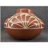Image 4 : SAN ILDEFONSO POTTERY VASE (DOUG AND CHARLOTTE VIGIL)