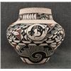 Image 4 : ACOMA POTTERY VASE (L VALLO)
