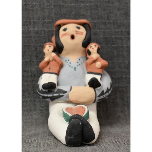 JEMEZ POTTERY STORYTELLER (CHRIS FRAGUA)