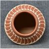 Image 5 : SAN ILDEFONSO POTTERY VASE (KATHY N GUTIERREZ)