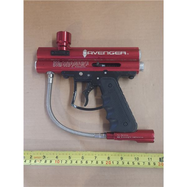 Avenger Paintball Gun.