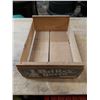 Image 1 : Vintage wooden crate Del Rey Queen PEACHES