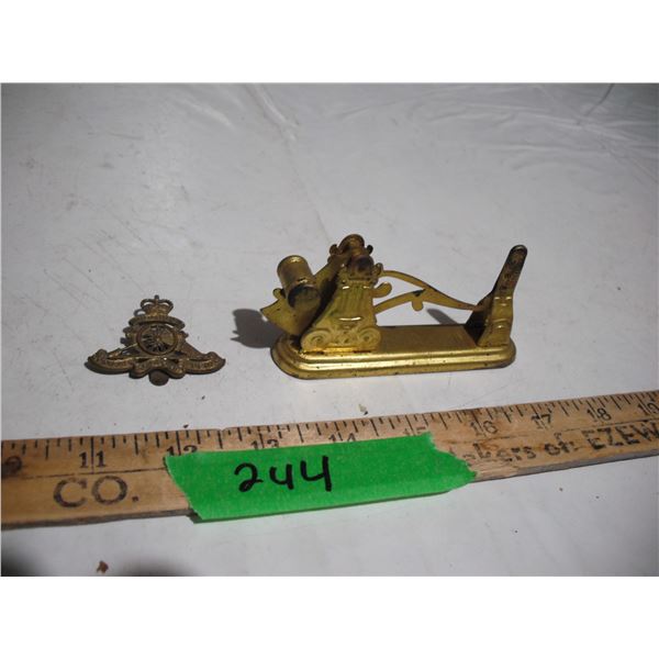 Royal canadian artillery cap badge + unique item possibly scale?