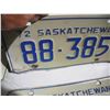 Image 5 : (2) pairs 1972 sk license plates