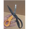 Image 2 : 518  KNIFE IN A SHEATH——FISKARS SCISSORS