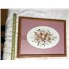 Image 2 : #540: Pressed flowers picture in a wooden frame. Outside measurements: 13.5” (34.5 cm) x 17