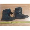 Image 2 : Kids Winter Boots -Size 8.