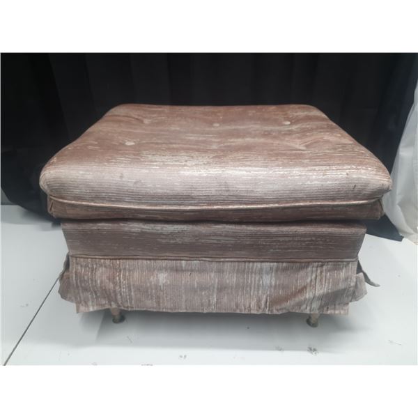 Sofa Couch (26" X 21" Height 17")
