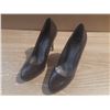 Image 1 : Jessica Brown High Heels (Like New) - Size Might Be 5/5.5 or Less)